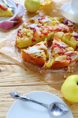 Bisküvi elmalı turta