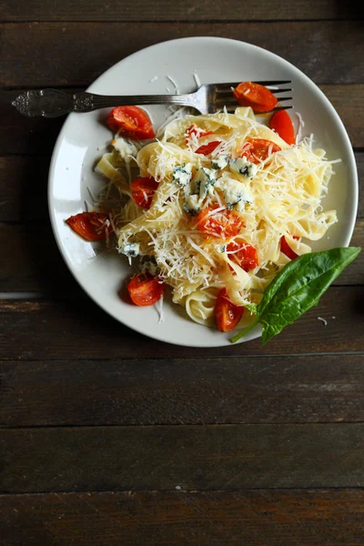 Mouthwatering pasta with brie cheese and Parmesan — Stock Photo, Image