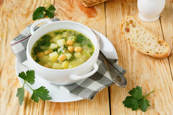 Fresh potato soup with chickpeas — Stock Photo, Image