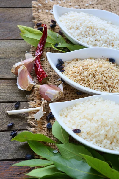 Drie soorten rijst, ingrediënten — Stockfoto