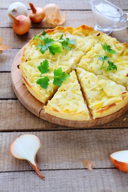 Fransız soğan kiş krema ile