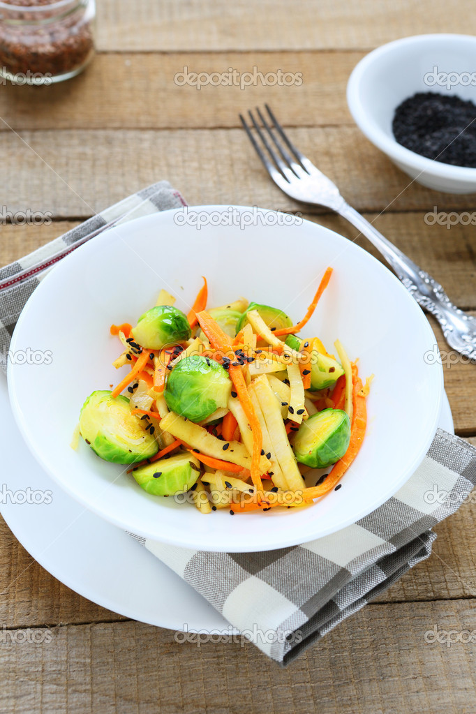 roasted brussels sprouts with carrots