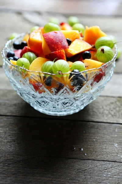 Sommerlicher Obstsalat — Stockfoto