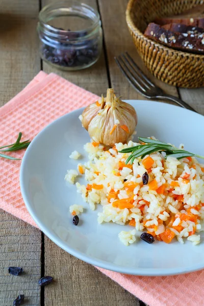 Vegetarian risotto with carrots — Stock Photo, Image