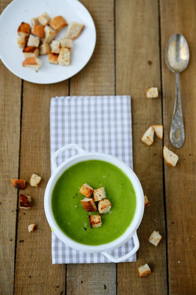 Cream soup of spinach and broccoli — Stock Photo, Image