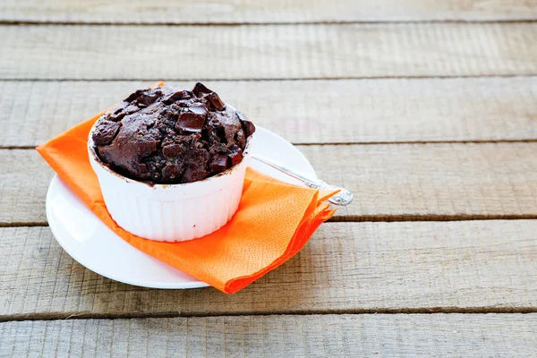 Chocolate cupcake with chocolate chips — Stock Photo, Image