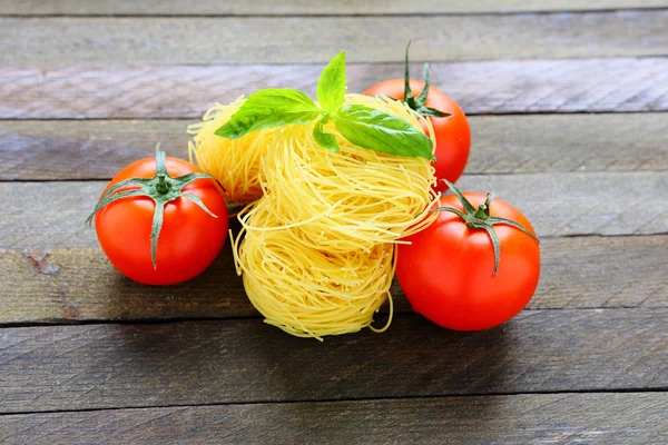 フレッシュ トマトのパスタ — ストック写真