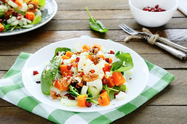 Salada com abóbora — Fotografia de Stock