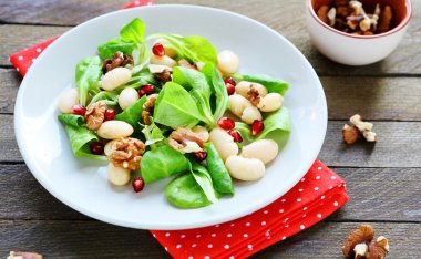 salata fasulye ve fındık