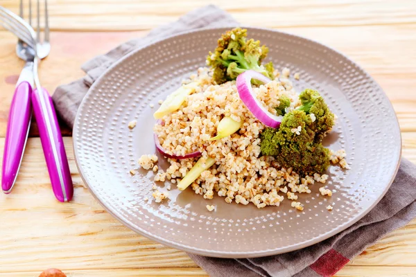 Wheat porridge with vegetables — Stock Photo, Image