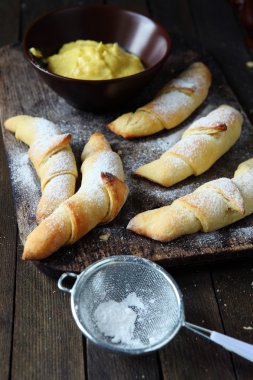 ev yapımı croissants ve krem