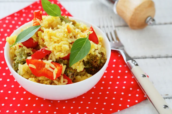 Arroz basmati con verduras —  Fotos de Stock