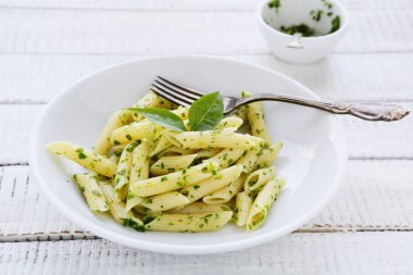 Pesto ile makarna