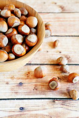 ahşap kase fındık