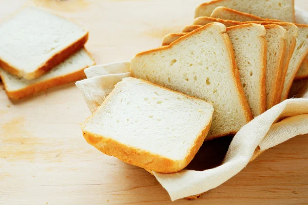Pão na cesta — Fotografia de Stock