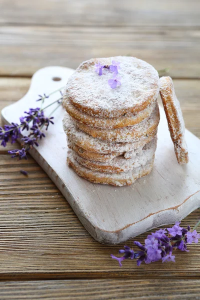 Hausgemachte Plätzchen mit Lavendel — Stockfoto