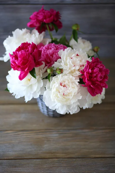 Bellissimo bouquet di peonie — Foto Stock