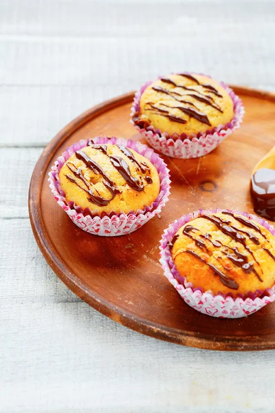 Citroen cupcakes met chocolade glazuur — Stockfoto