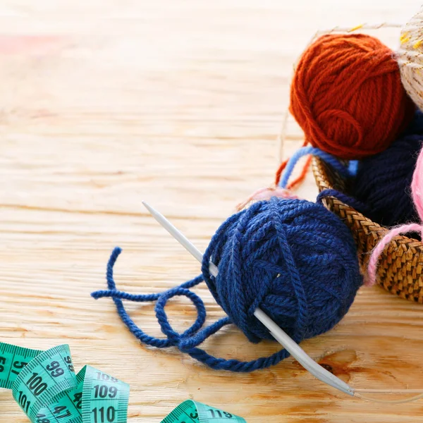 Craft background with ball of yarn — Stock Photo, Image