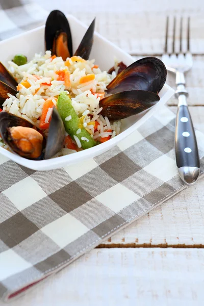 Risotto with seafood and vegetables — Stock Photo, Image