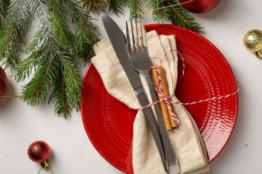 Noel tabağı ve dekorasyon seti manzarası