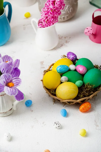 Flores Huevos Pascua Mesa Ligera —  Fotos de Stock
