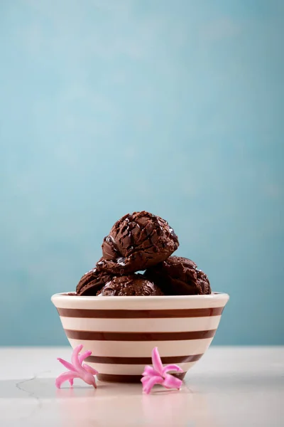 Шоколадные Шарики Мороженым Пространстве Копирования — стоковое фото