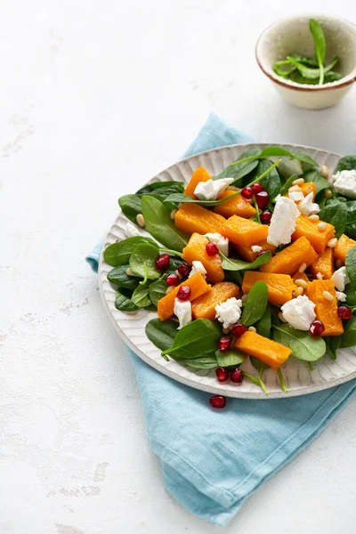 Roasted Pumpkin Salad Fruits Greens Healthy Eating — Stok fotoğraf