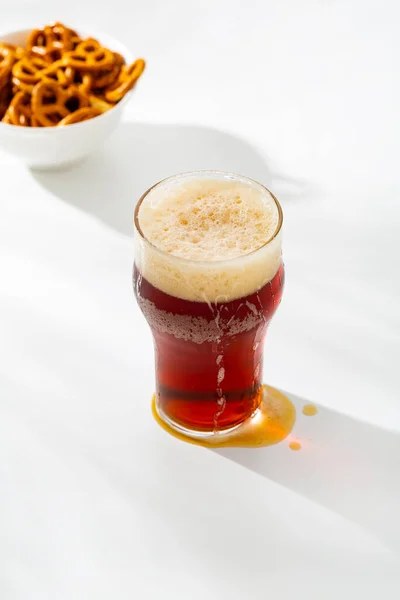 One Glass Dark Beer Snack White Table Food Drink — Stock Photo, Image