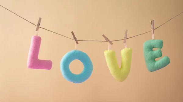 Liebe Wort Buchstaben Urlaub Valentinstag Konzept — Stockfoto