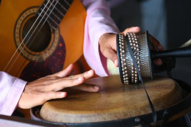 eylem geleneksel davulcu