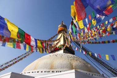 bodhnath stupa renkli bayrakla işaretle