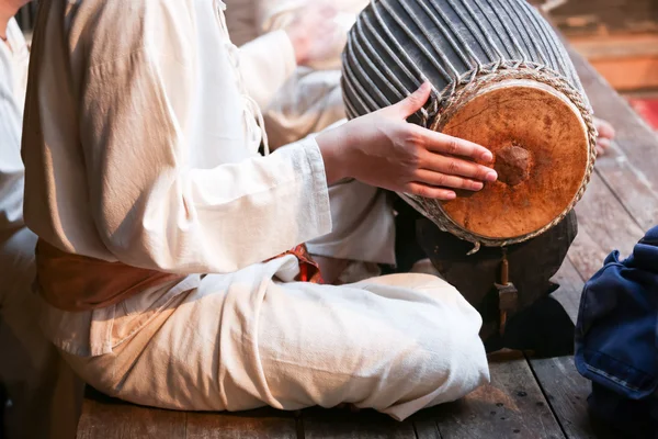Drummer in a traditional thai musical band — Stock Photo, Image