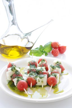 Caprese şiş