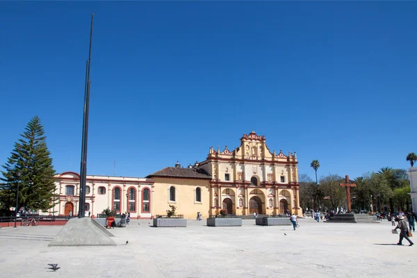 Собор Святого Кристобаля, Чьяпас, Мексика — стоковое фото
