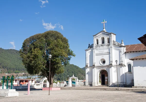 Chiesa di Zinacantan, Chiapas, Messico — Foto Stock