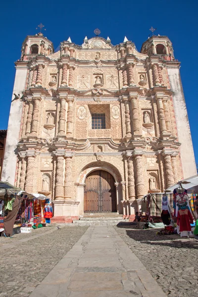 Церковь Санто-Доминго в Сан-Кристобаль-де-лас-Касас, Мексика — стоковое фото