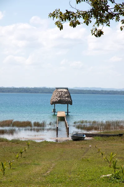 Lago Peten, Flores, Guatemala — Fotografia de Stock