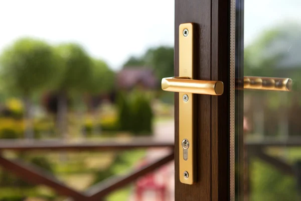 Repoussage doors with handle — Stock Photo, Image