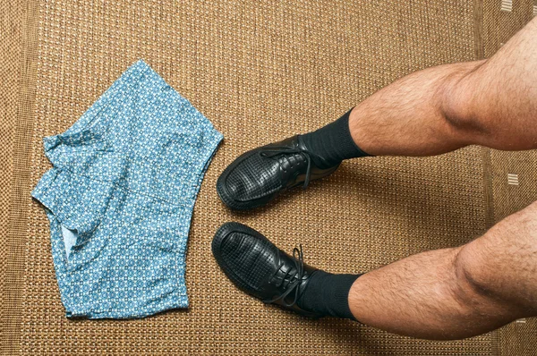 yakın tarihte utangaç adam