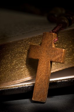 Kutsal İncil ile tesbih