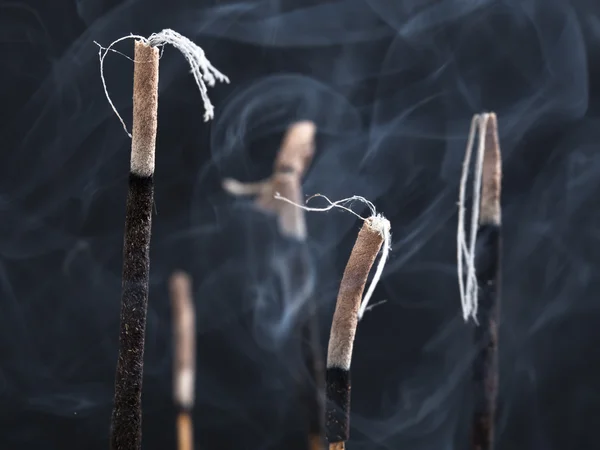 Bowl with incense sticks — Stok fotoğraf