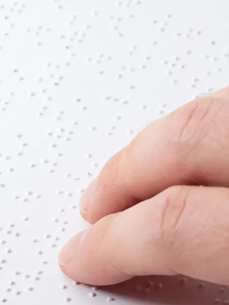 Reading braille — Stock Photo, Image