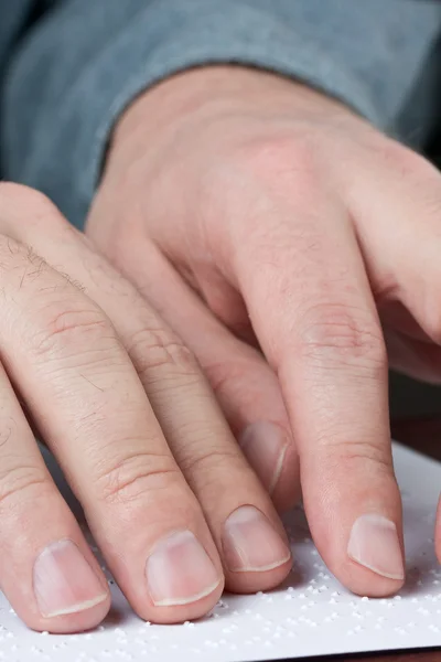 Lectura braille — Foto de Stock