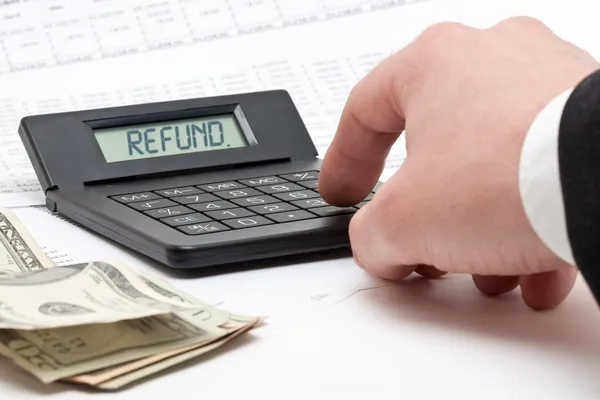 Tax refund calculation — Stock Photo, Image