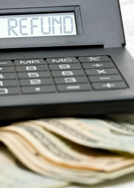 Tax refund calculation — Stock Photo, Image