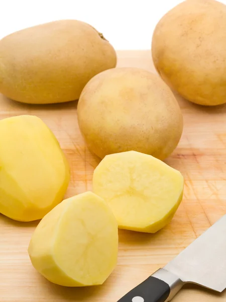 Batatas peladas — Fotografia de Stock