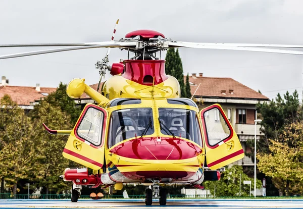 Hubschrauber für den Notfall Stockbild