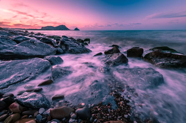 Сицилийское побережье на закате — стоковое фото