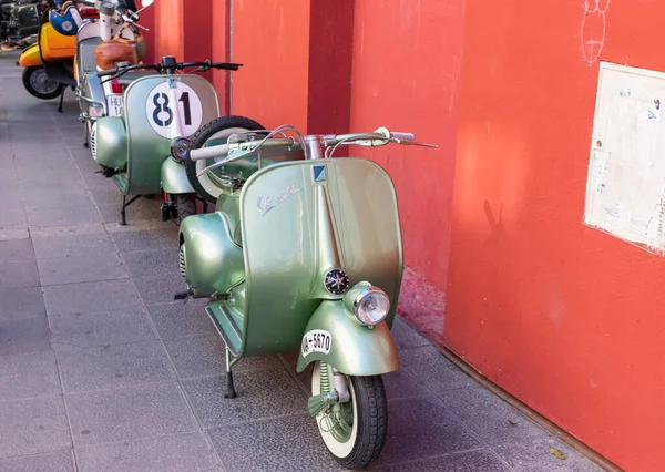 Orginal Green Vespas Classics Motorcycles Meeting — Stock Photo, Image